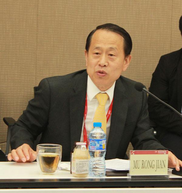 慕镕鍵：把關(guān)愛橫向到邊，豎向到底