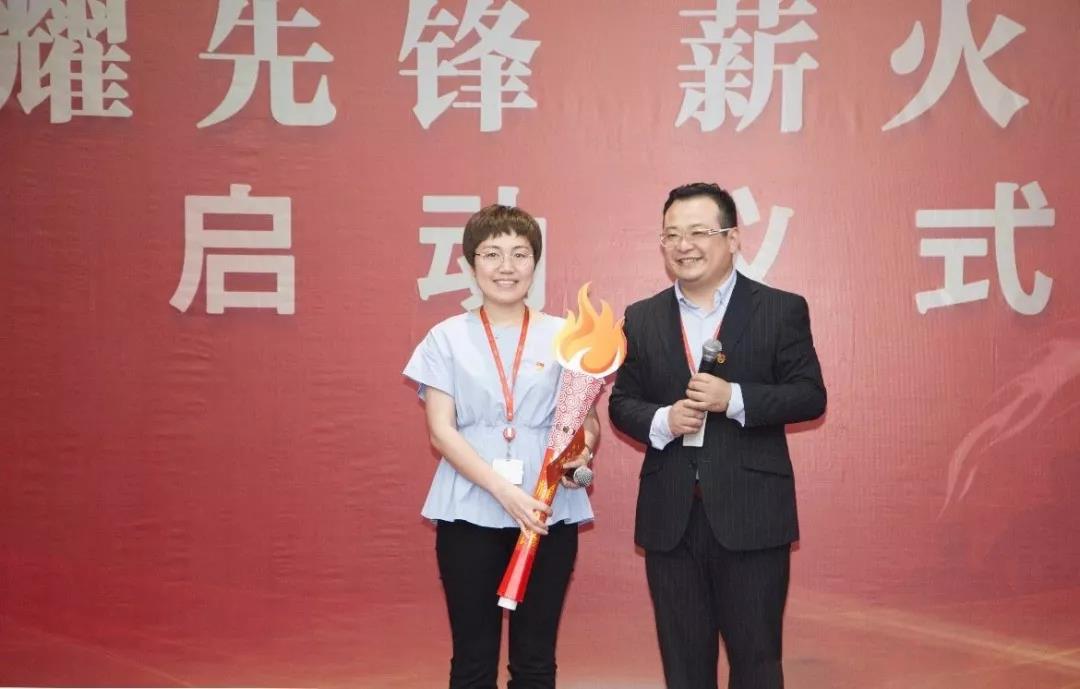 光耀先鋒  薪火接力 傳遞先鋒精神，開拓全新事業(yè)   張建軍—葉根源(圖1)